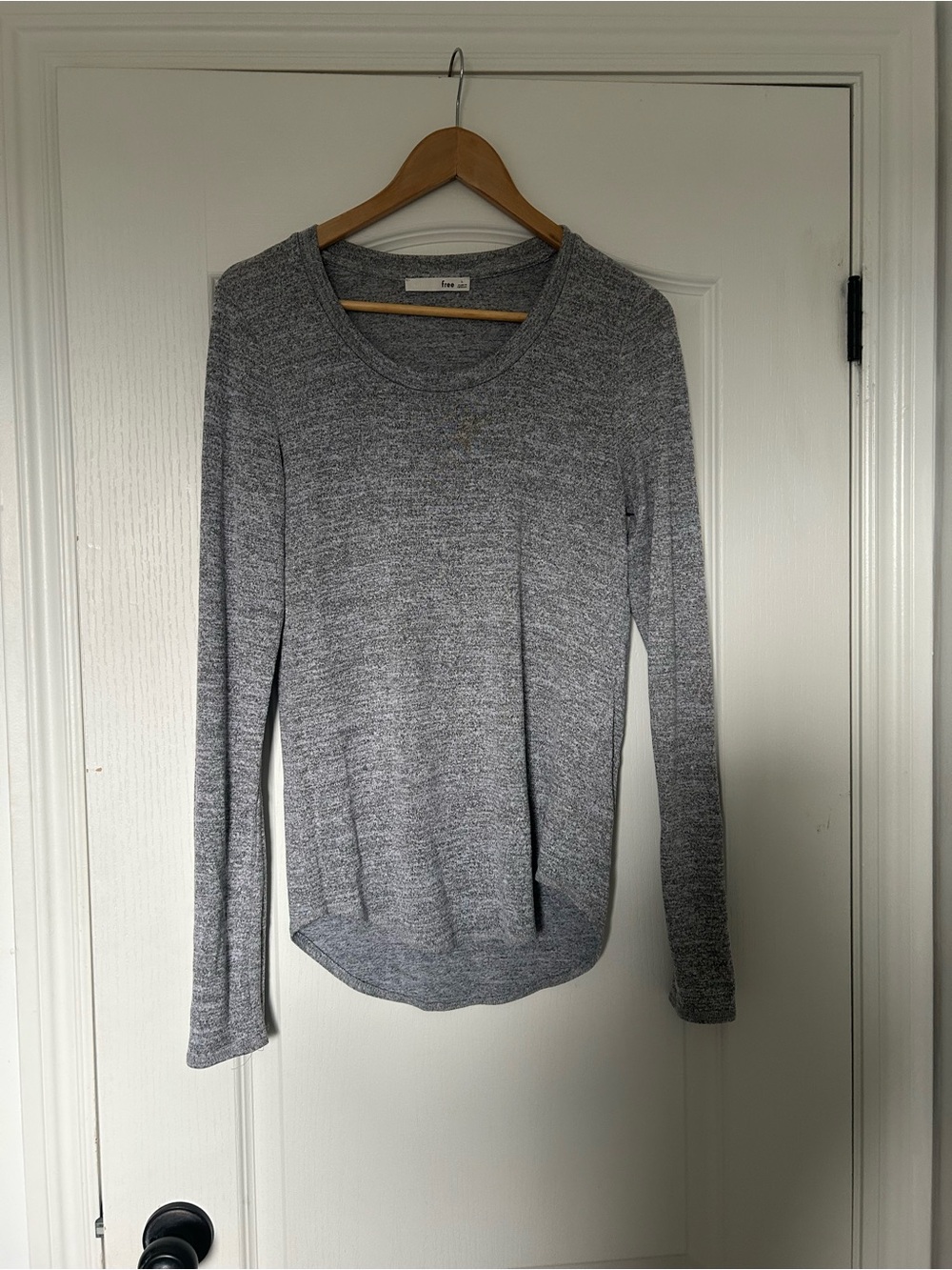 Wilfred Gray Heather Scoop Neck Long Sleeve Top